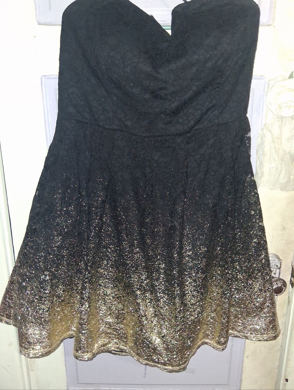 Black And Gokd Strapless Party Dress